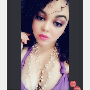 Meet your Posher, Noemi